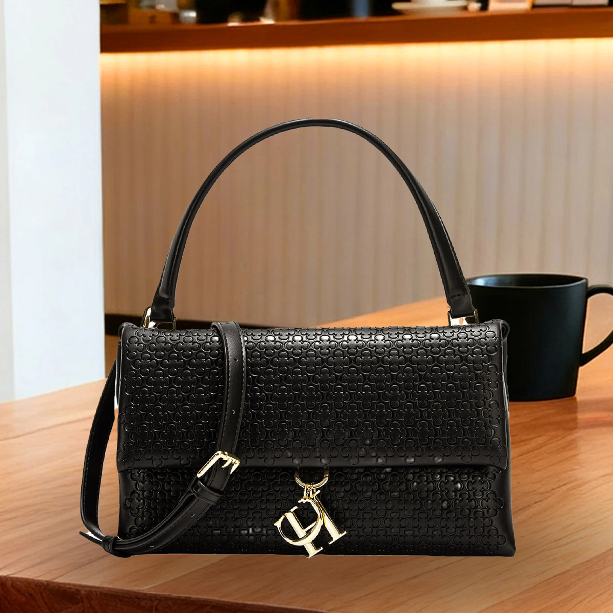 Women Bags Premium Brands - Tas Tangan Elegan dengan Monogram Embossing,