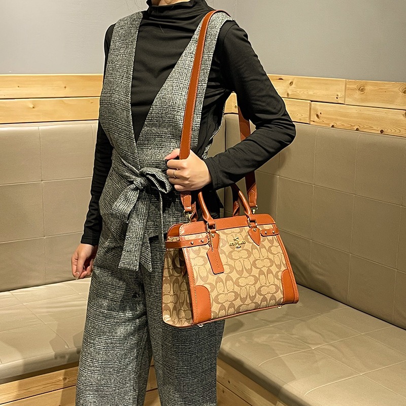 Tas Selempang Klasik Elegan Un - Women Bags Premium Brands ulasan dan harga